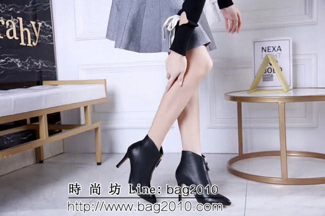 DIOR迪奧 秋冬新款 粒面牛皮 爆款 高跟短靴 黑色 QZS2705